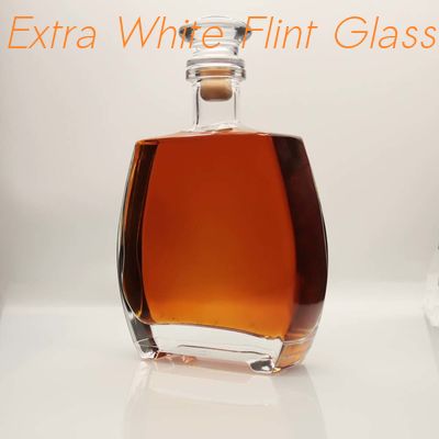 Harga yang pantas Botol Brandy Unik Sliver Emas Dengan Stopper Kaca Kristal ODM on line