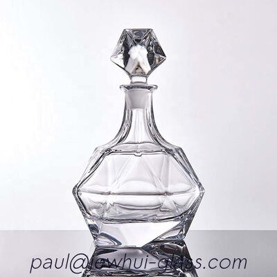 Kualitas  21.5mm Liquor Decanter Bottle Barware Diamond Cut Crystal Whiskey Decanter pabrik