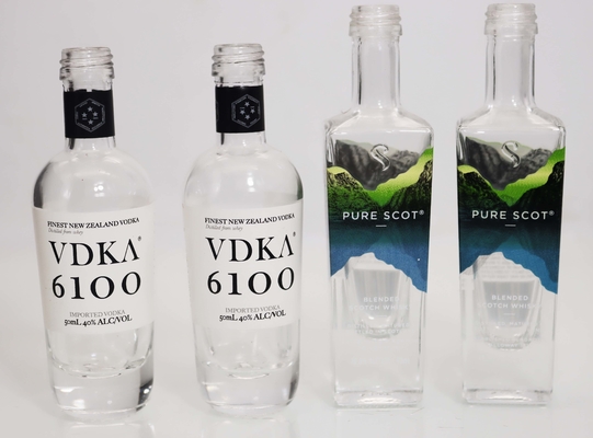 Harga yang pantas Botol Kaca Aviv 50ml Dengan Tutup Sekrup Sablon 100ml 200ml on line