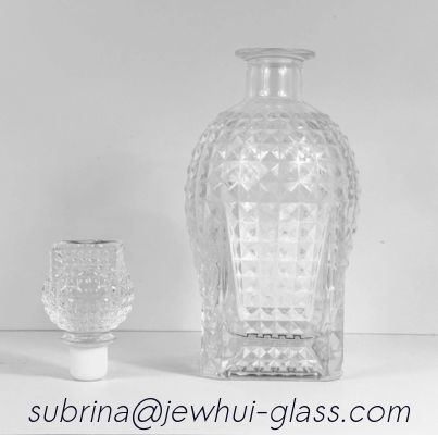 Harga yang pantas Super Flint Diamond Cut Glass Decanter ,  XO, brandy ,  Vodka Liquor Gin Rum Tequila Whisky Brandy Spirit Glass Bottle With Solid Glass Stoppers on line